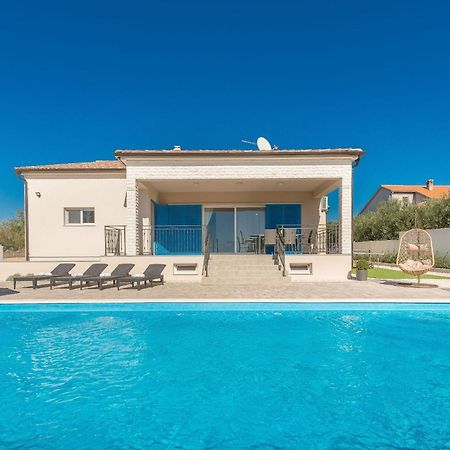 Villa Tara Zadarvillas Tinj Екстериор снимка