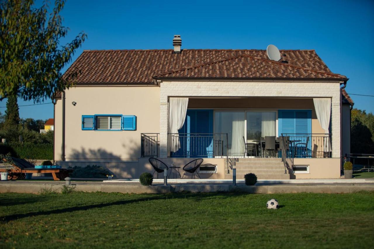 Villa Tara Zadarvillas Tinj Екстериор снимка