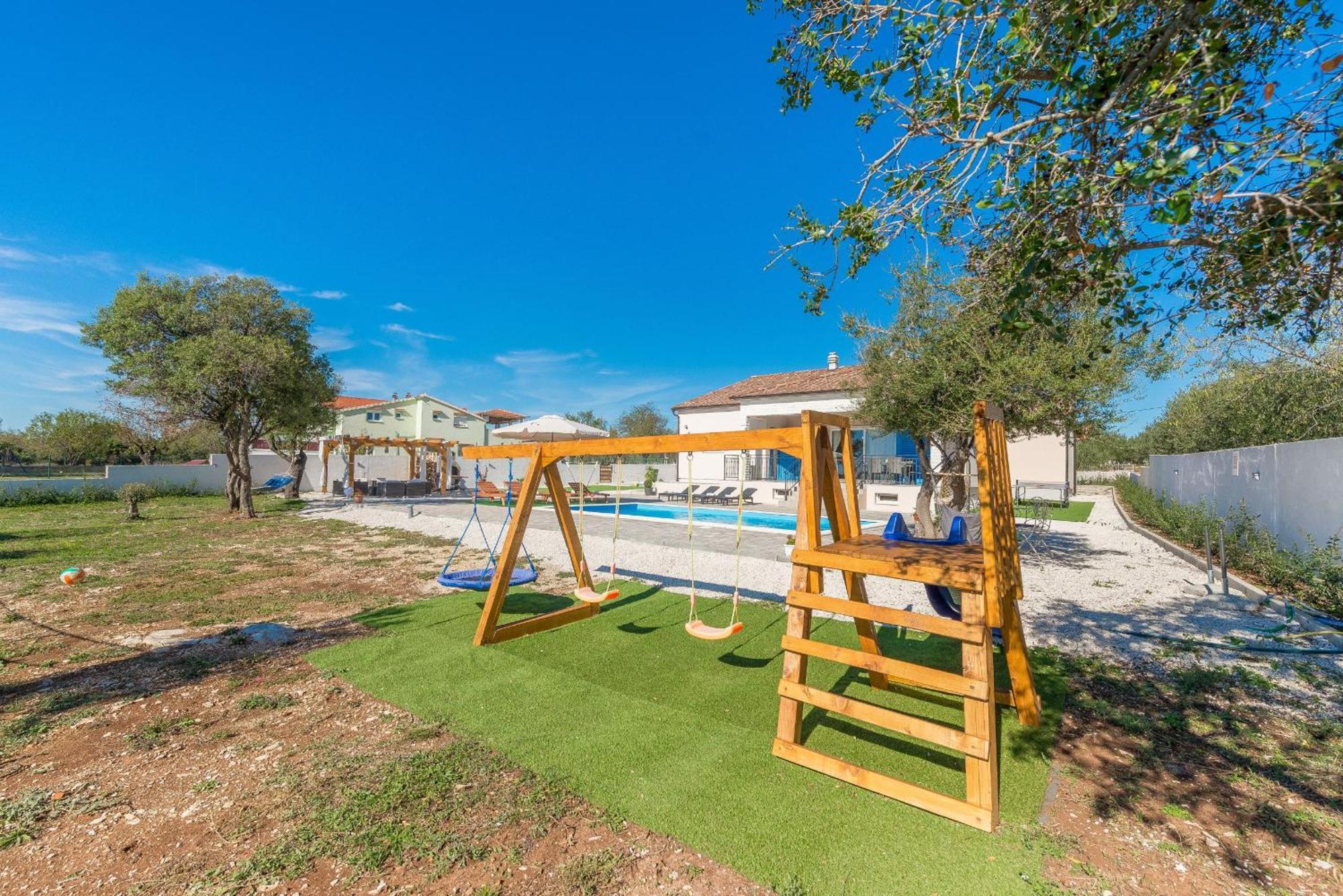 Villa Tara Zadarvillas Tinj Екстериор снимка