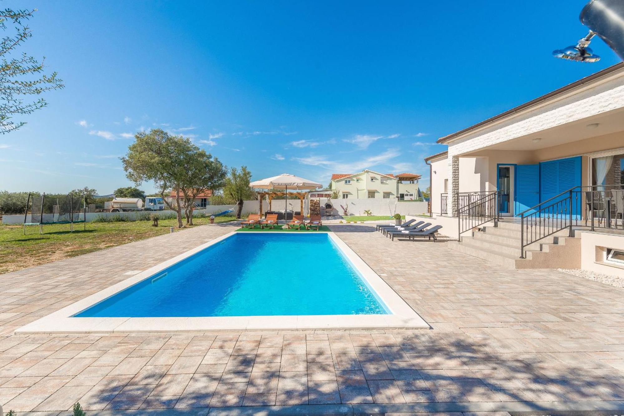 Villa Tara Zadarvillas Tinj Екстериор снимка